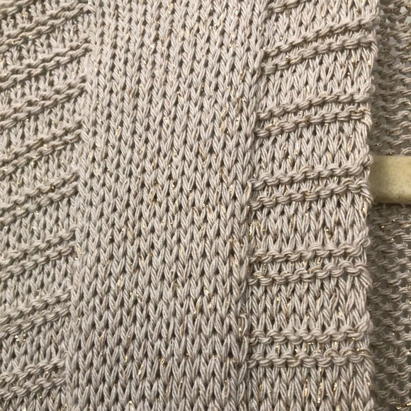 Motivi V-Neck Metallic Gold Weave Knit Shimmery Top - Picture 11 of 16